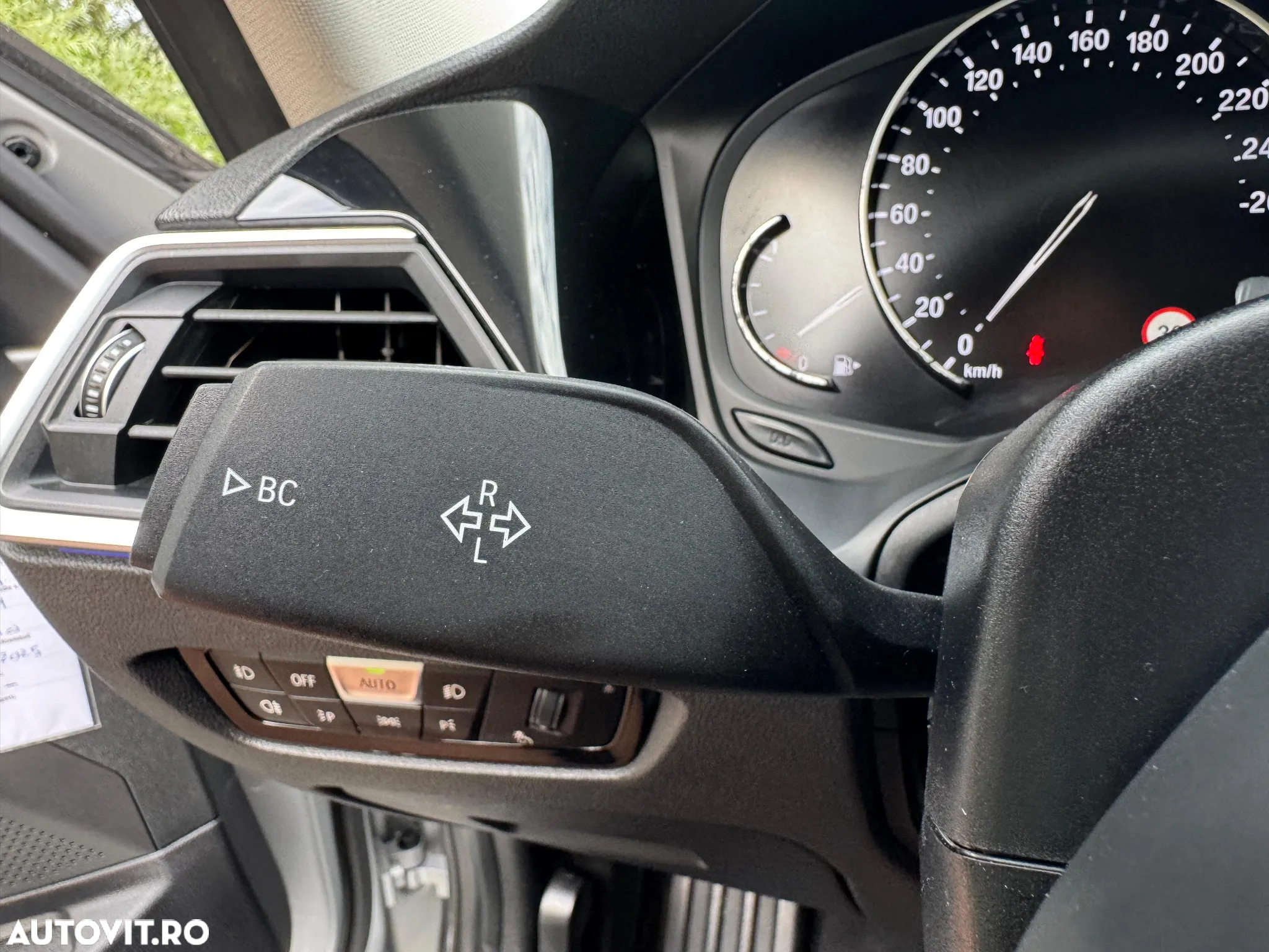 BMW Seria 3 320i Aut. Sport Line - 26