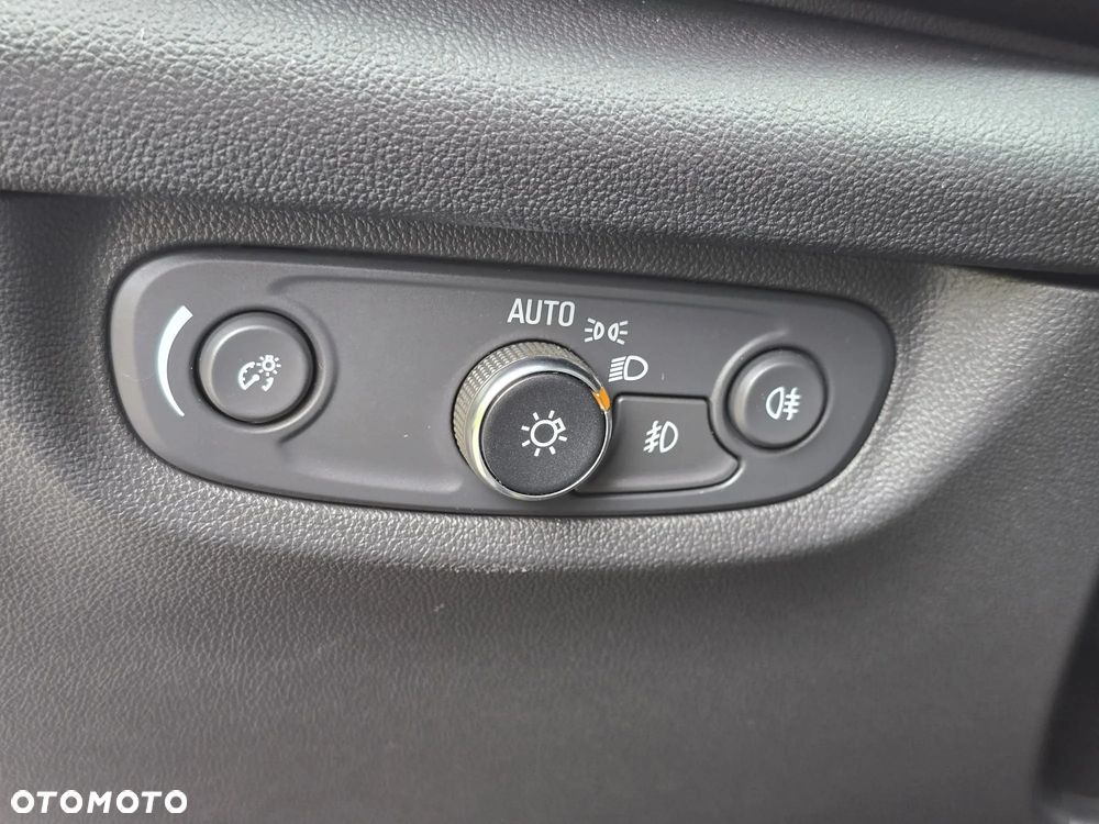 Opel Insignia - 37