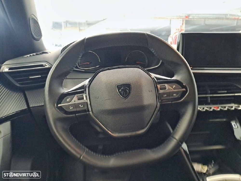 Peugeot 2008 1.2 PureTech Active - 12