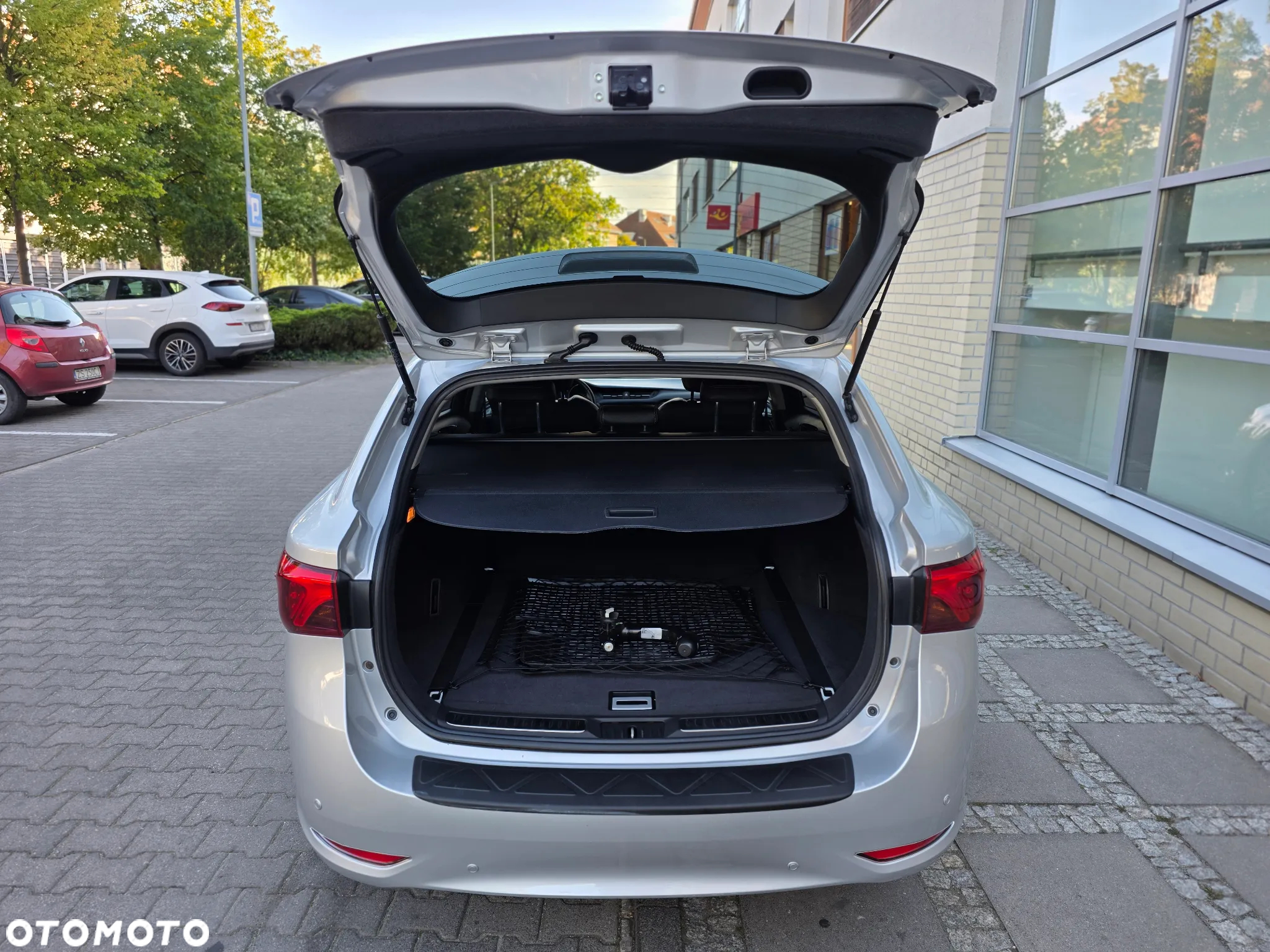 Toyota Avensis 1.8 Prestige - 11