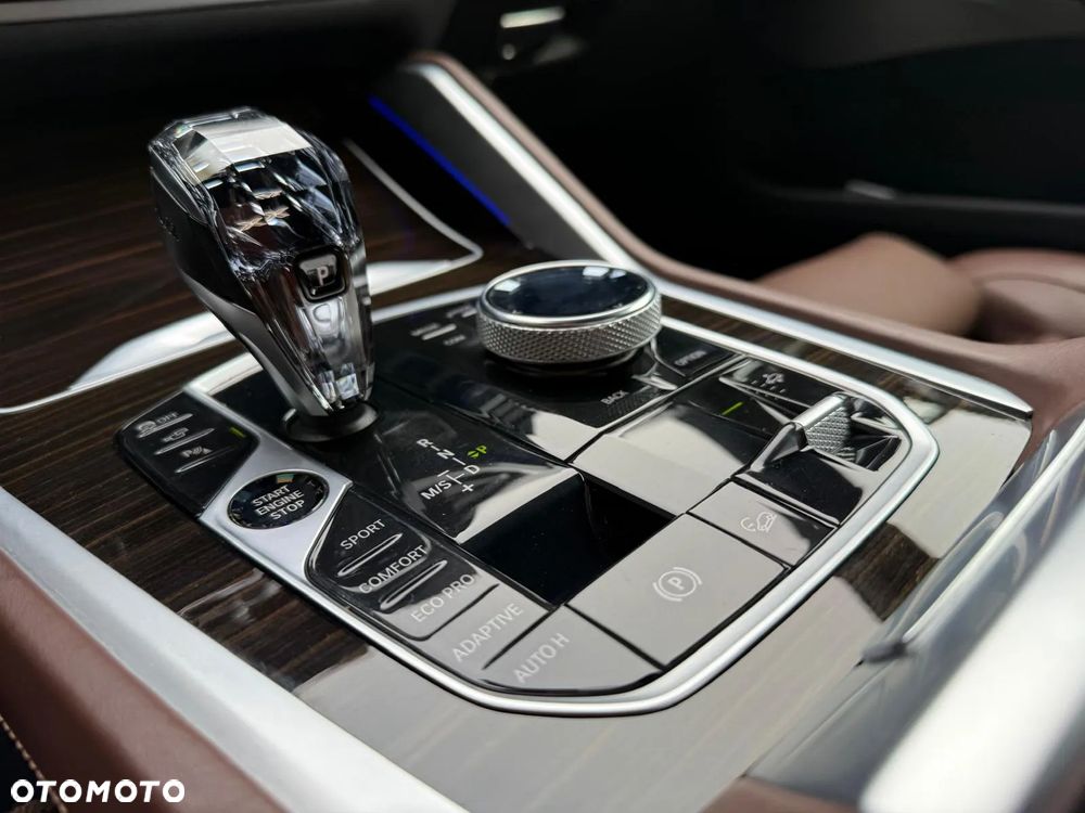 BMW X6 xDrive40d - 13