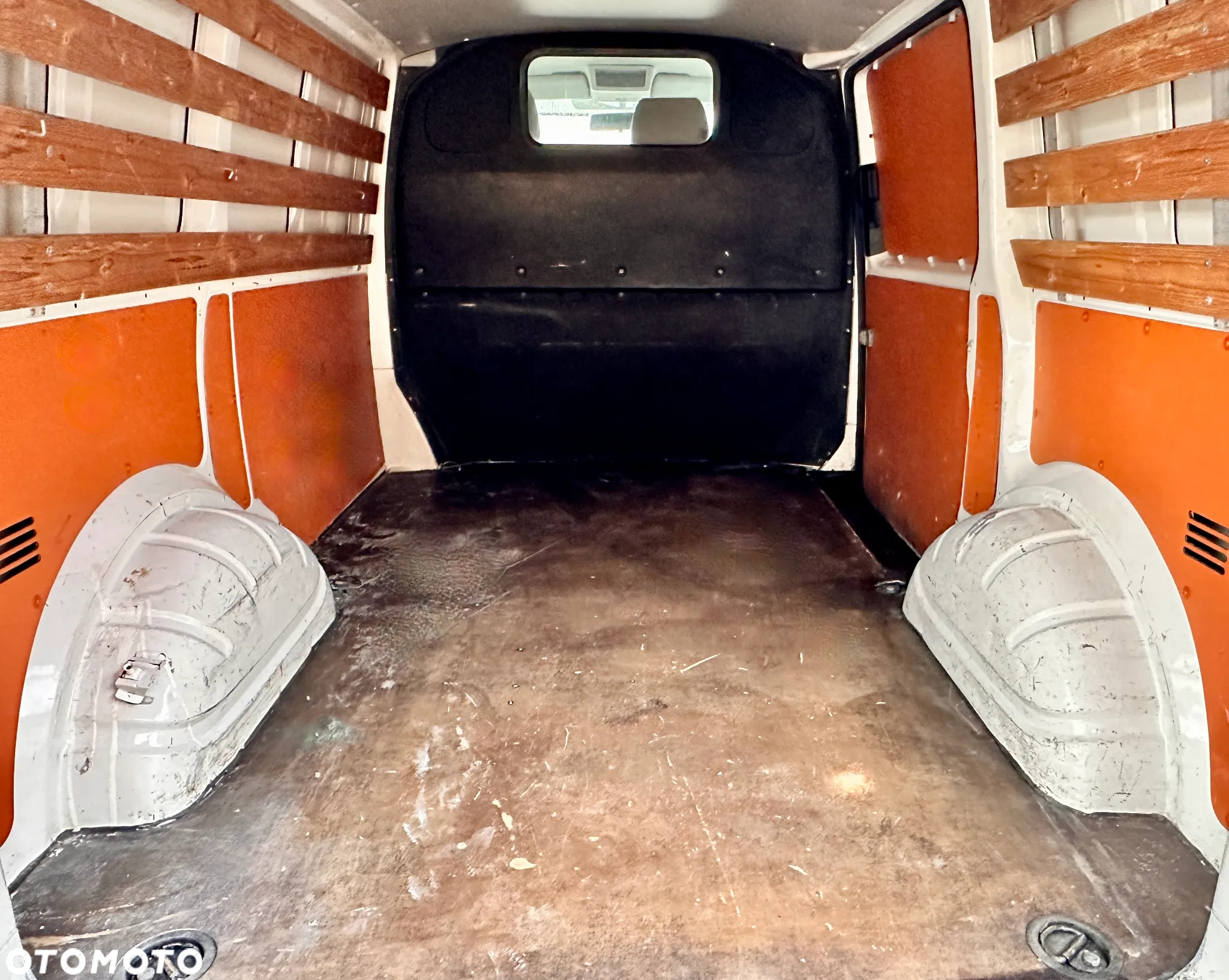 Volkswagen Transporter - 19