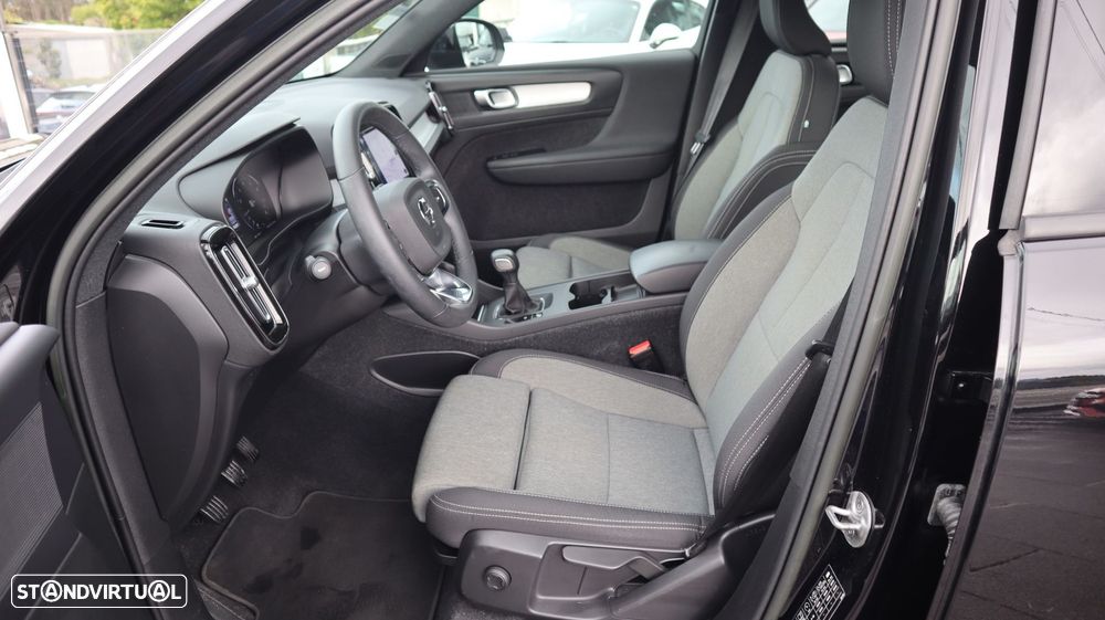 Volvo XC 40 1.5 T2 Momentum - 9
