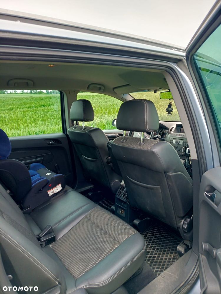 Opel Zafira - 3