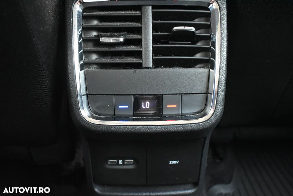 Skoda Octavia 2.0 TDI DSG 4X4 Style - 20