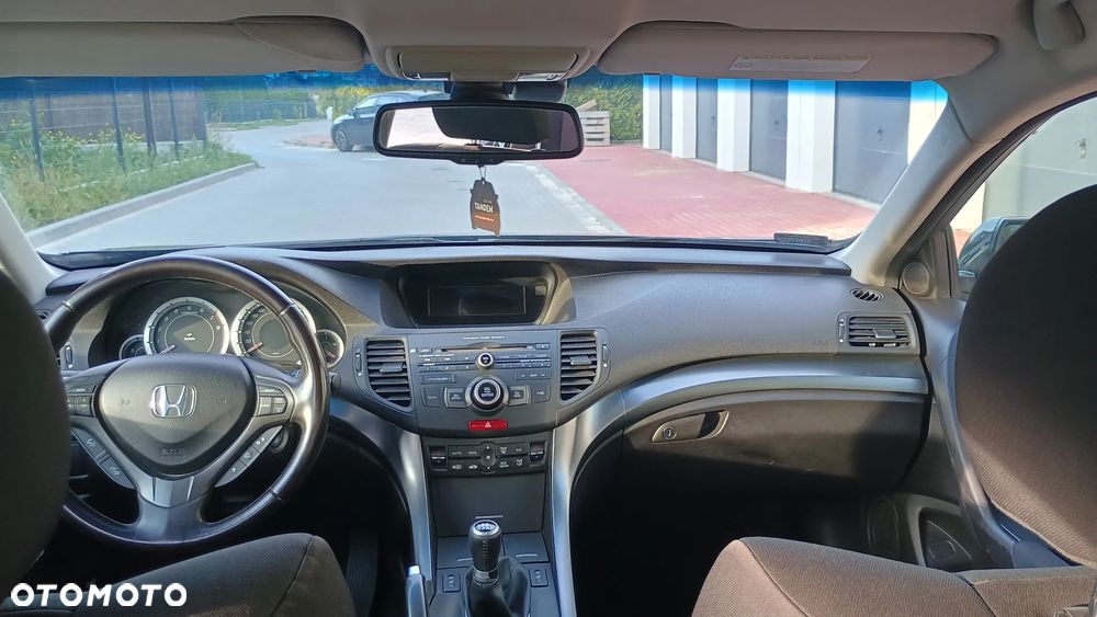 Honda Accord - 10
