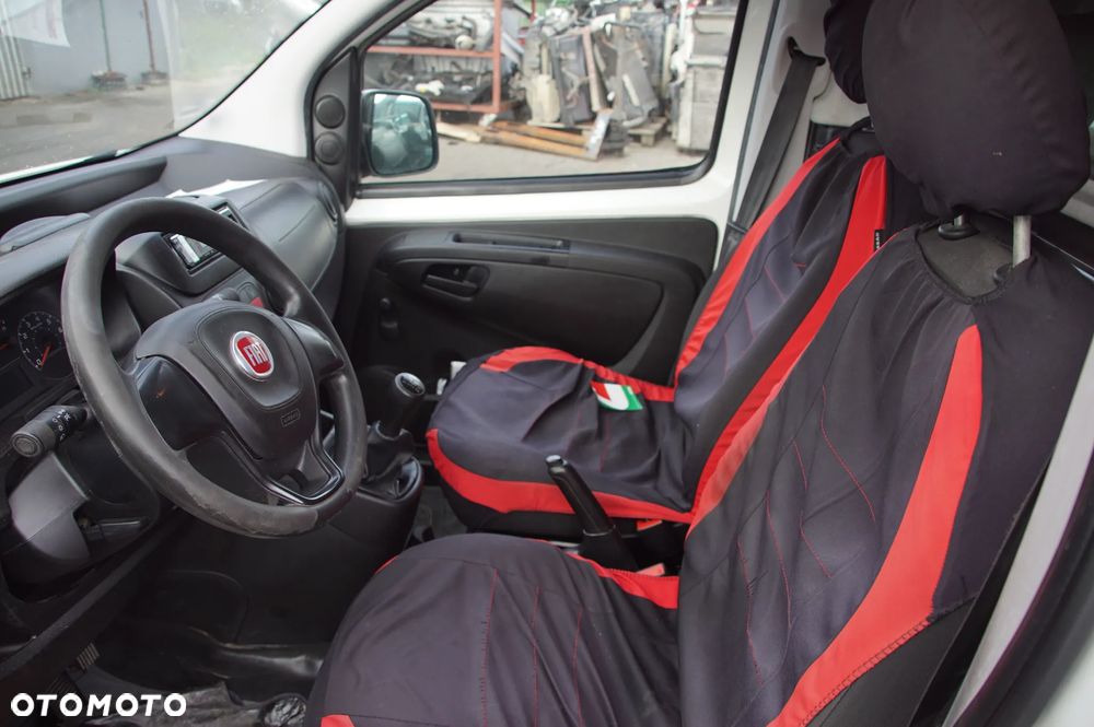 Auto na części - Fiat Fiorino III Lift 1.3 Multijet 80 KM 55283775 55247534 249 2021R Silnik Skrzynia Drzwi Maska Zderzak Błotnik Lampa Lusterko Szyba Klamka Deska Kokpit Sterownik Moduł Czujnik Licznik Kierownica Panel - 11