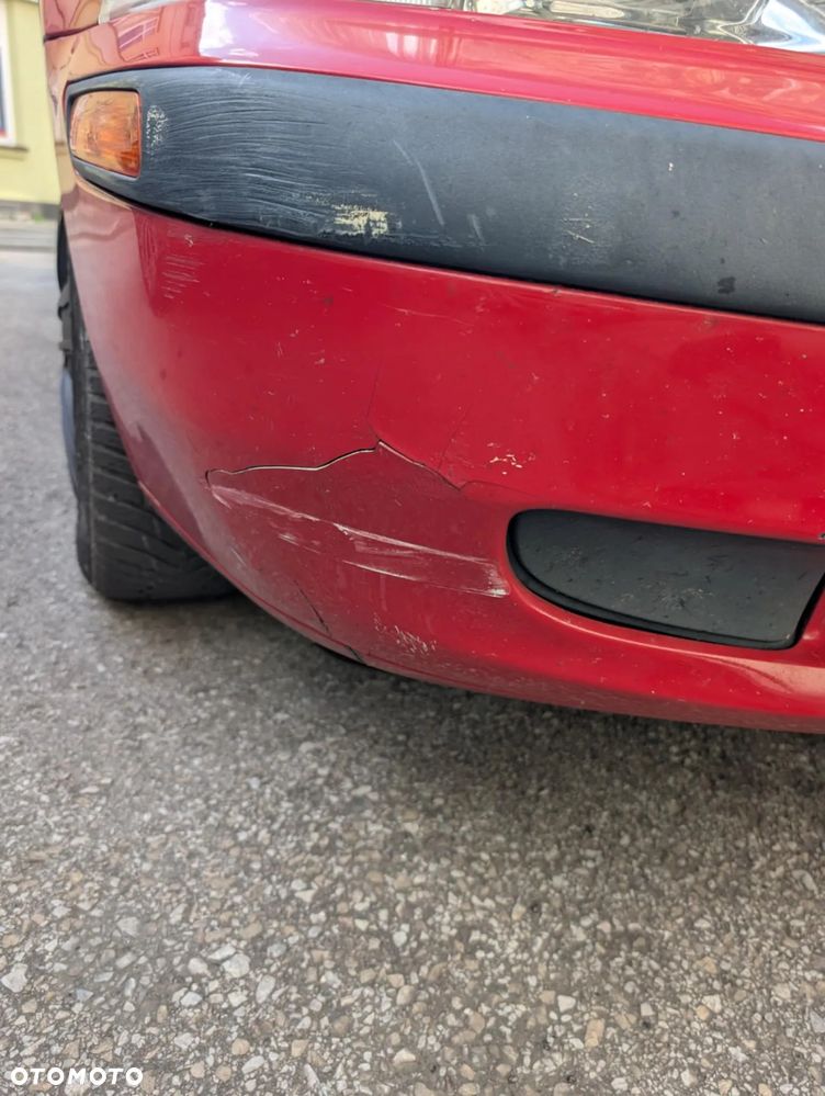 Volvo S40 1.6 - 8