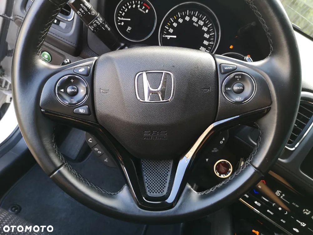 Honda HR-V 1.5 i-VTEC CVT Executive - 19
