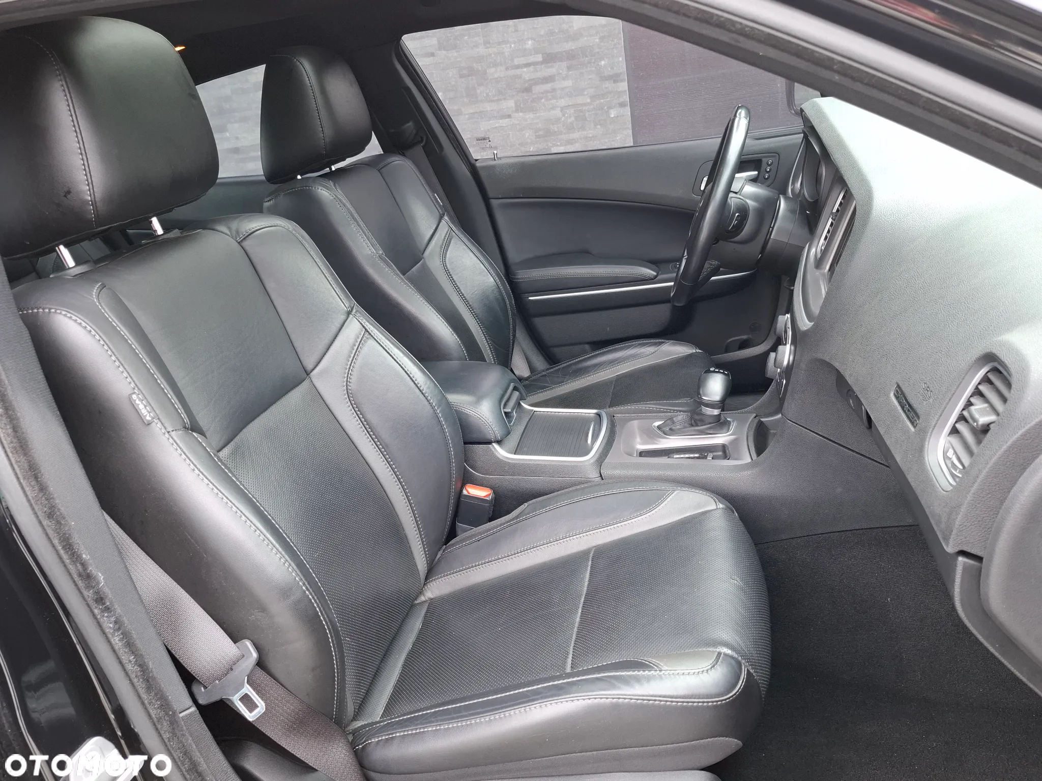 Dodge Charger 3.6 GT - 23