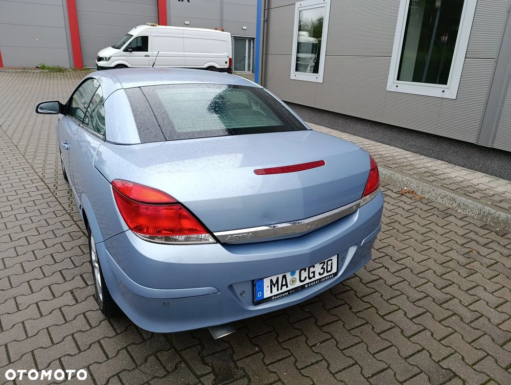 Opel Astra Twin Top 1.8 Endless Summer - 11