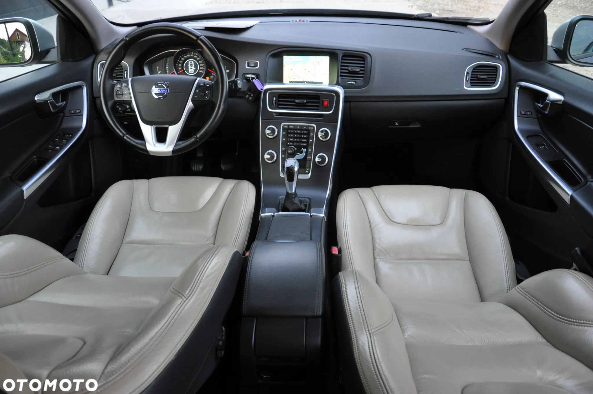 Volvo V60 D4 Drive-E R-Design Summum - 2
