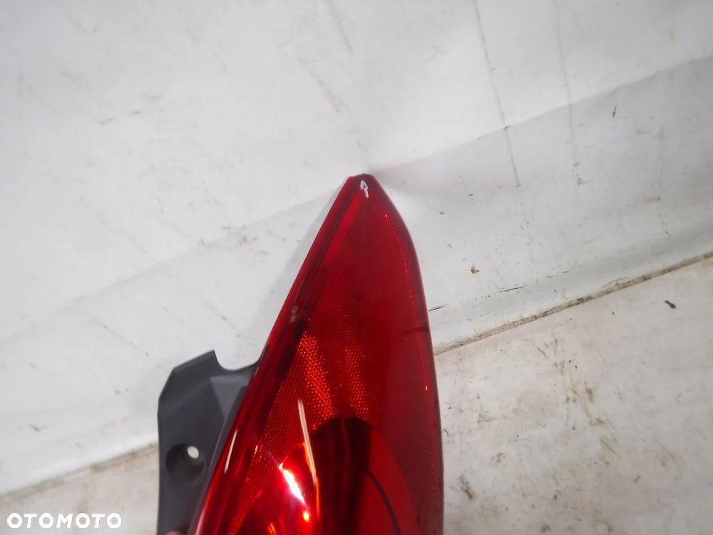 hyundai i20 08r- lampa tył prawa tylna - 4