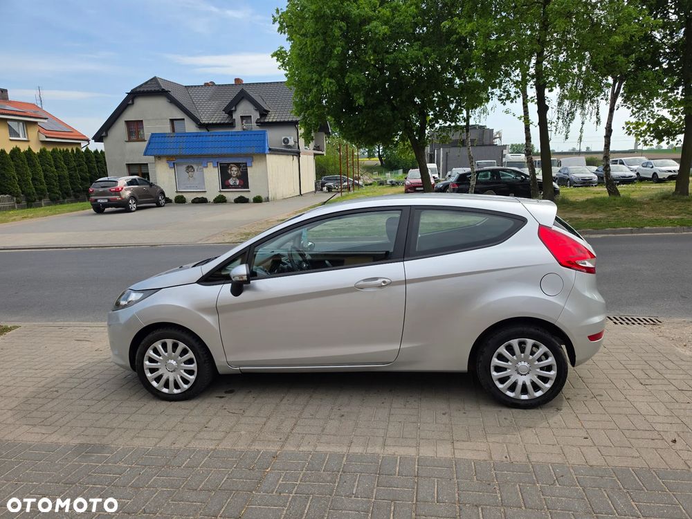 Ford Fiesta - 9