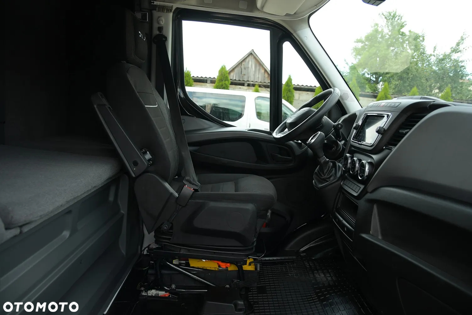 Iveco DAILY 35-180 * HiMATIC * BURTO-FIRANKA * Sypialka * BOGATE! * SUPER ZADBANE! - 19