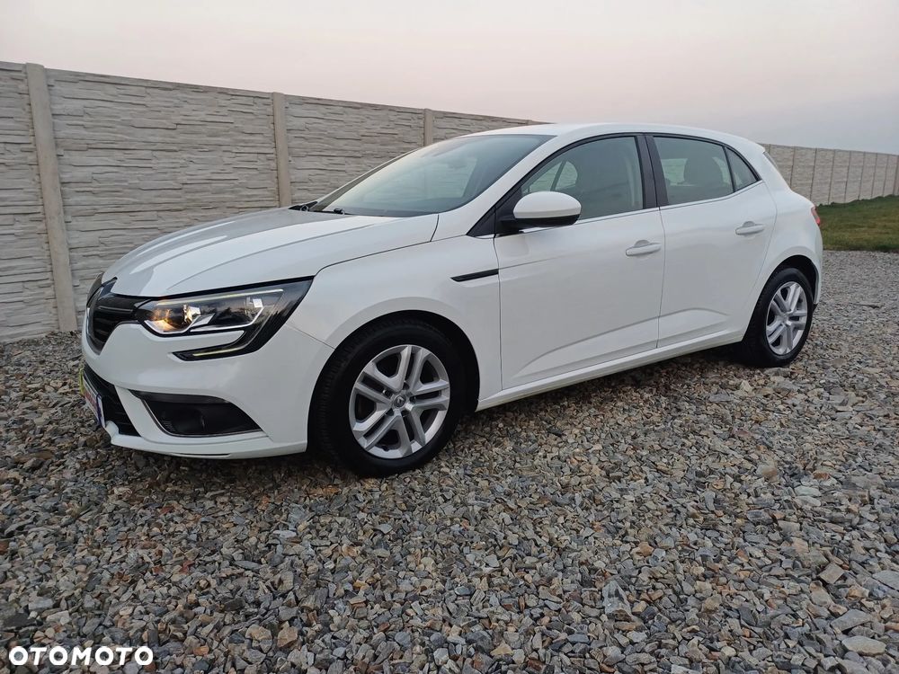 Renault Megane 1.5 Blue dCi Intens - 9