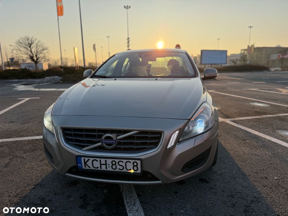 Volvo S60 - 3