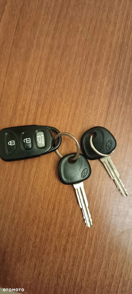 Hyundai Elantra - 11