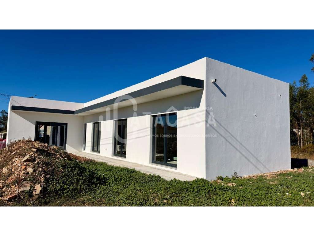 Moradia T3 Isolada Térrea Nova | Lote de 880 m² | A 8 km de Águeda - Grande imagem: 3/10