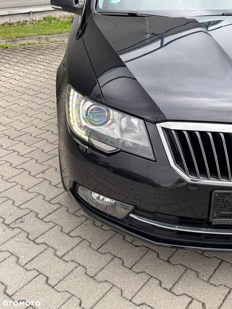 Skoda Superb 2.0 TDI Elegance DSG - 4