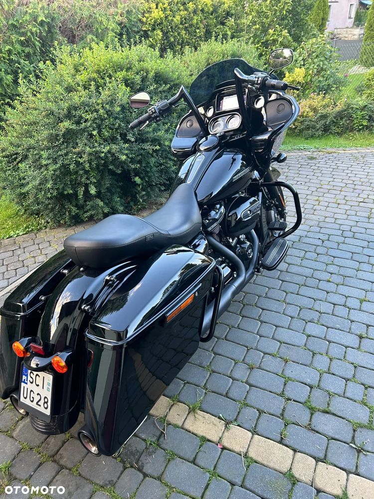 Harley-Davidson Touring Road Glide - 14