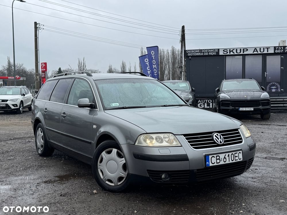 Volkswagen Passat 1.9 TDI Highline - 11