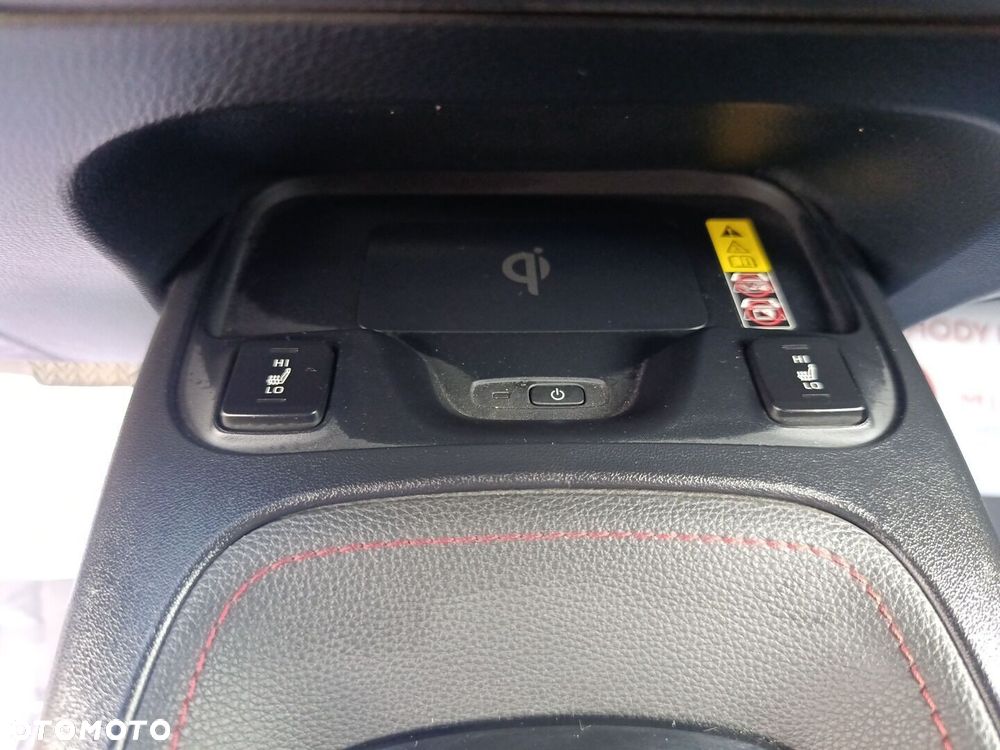 Toyota Corolla 1.8 Hybrid GR Sport - 32