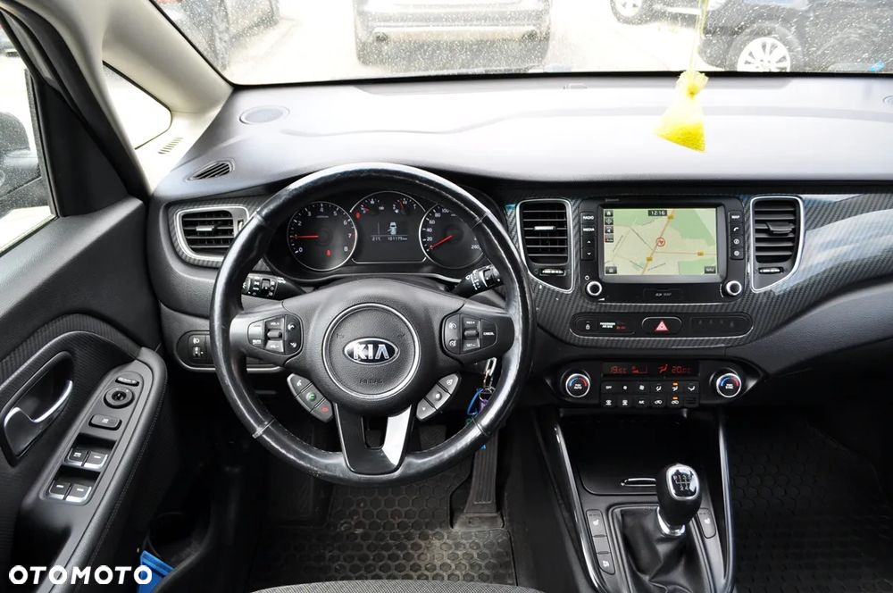 Kia Carens 1.6 GDI L - 24