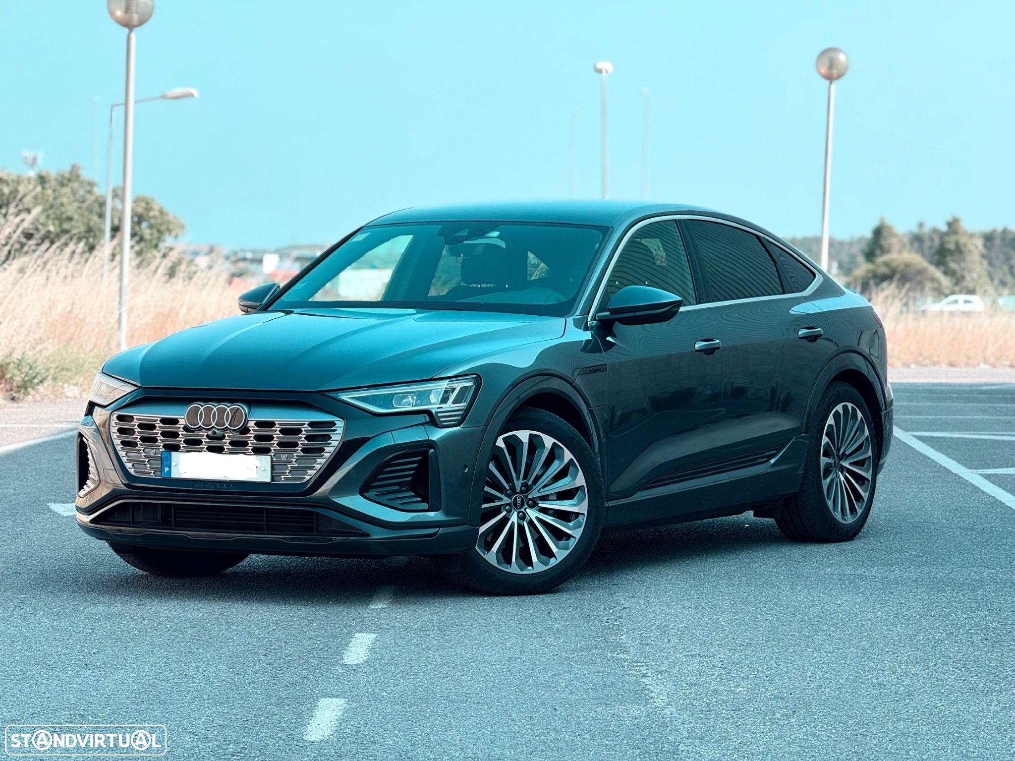 Audi Q8 e-Tron Sportback 50 quattro S line - 1
