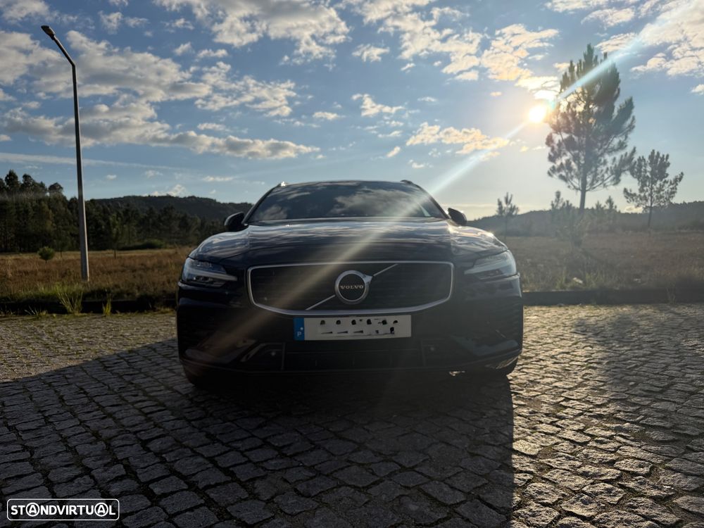 Volvo V60 2.0 T8 AWD TE R-Design - 2