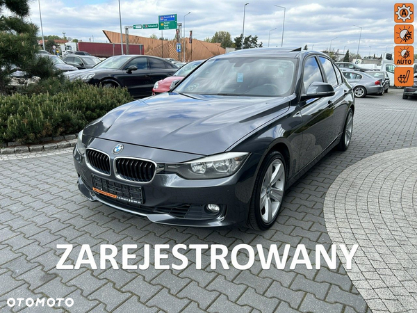 BMW Seria 3 328i Sport Line