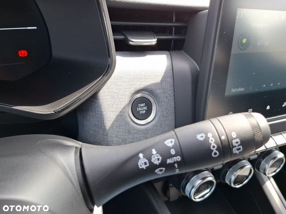 Mitsubishi Colt 1.0T Invite Style Cold - 28