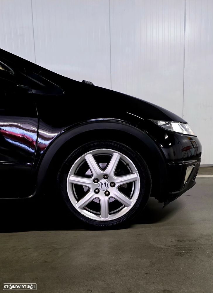 Honda Civic 1.8 Sport - 24