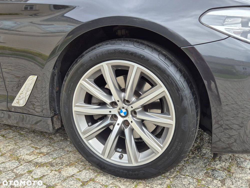 BMW Seria 5 520d - 6