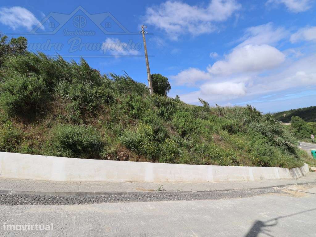 Terreno urbano para CONSTRUÇÃO DE 2 MORADIAS - Grande imagem: 2/8