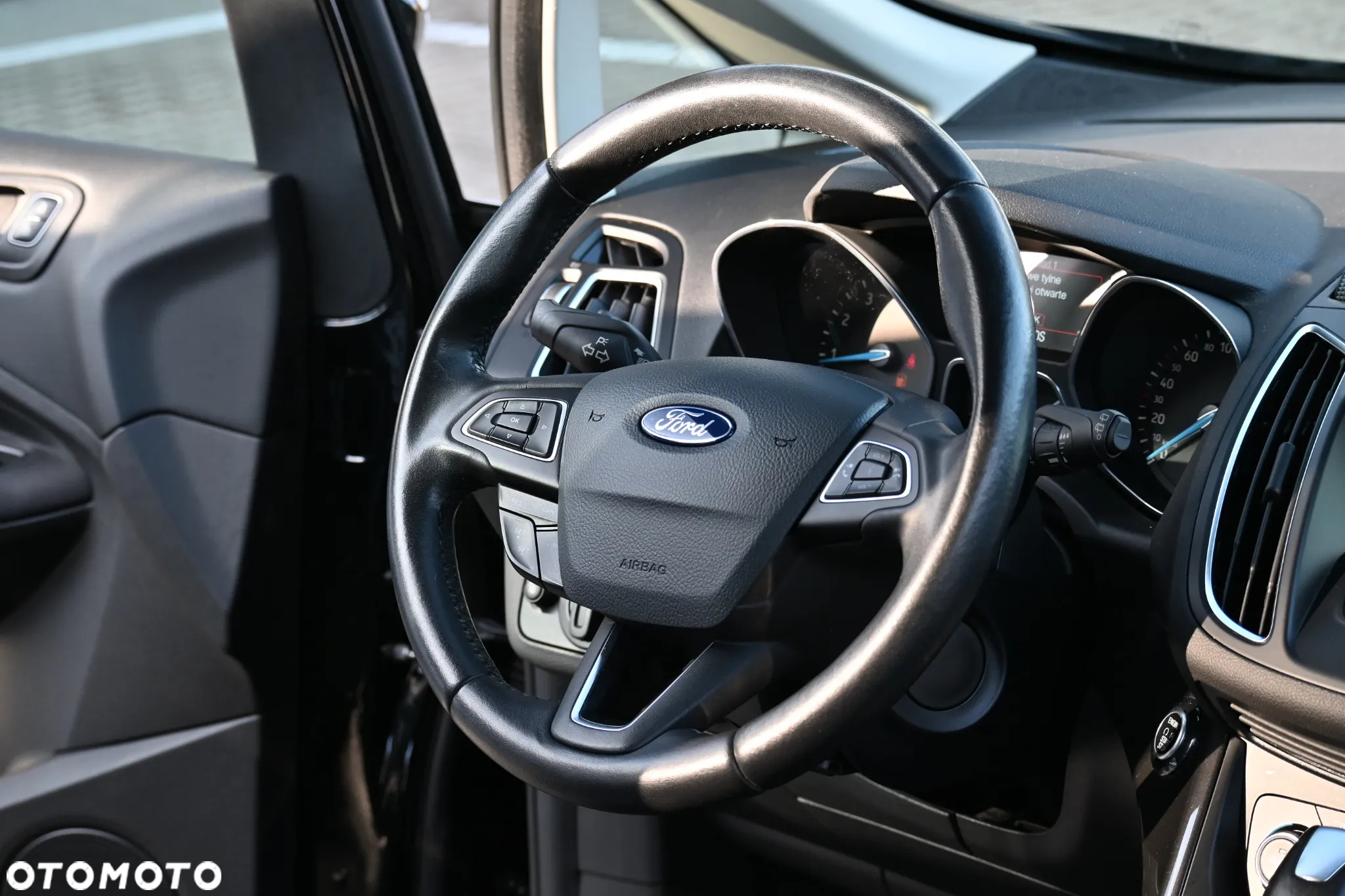 Ford C-MAX 1.5 EcoBoost Titanium ASS - 24