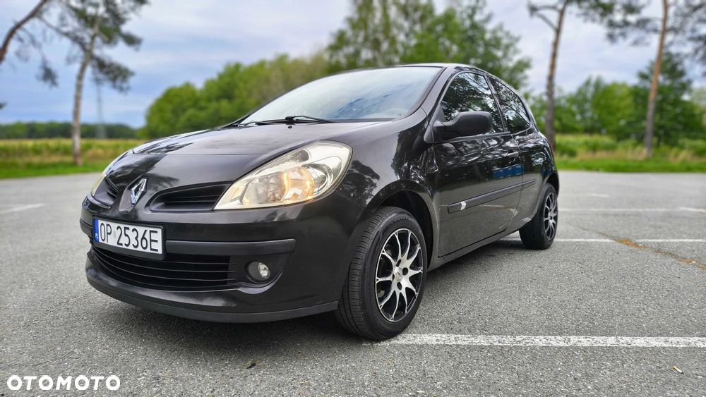 Renault Clio - 8