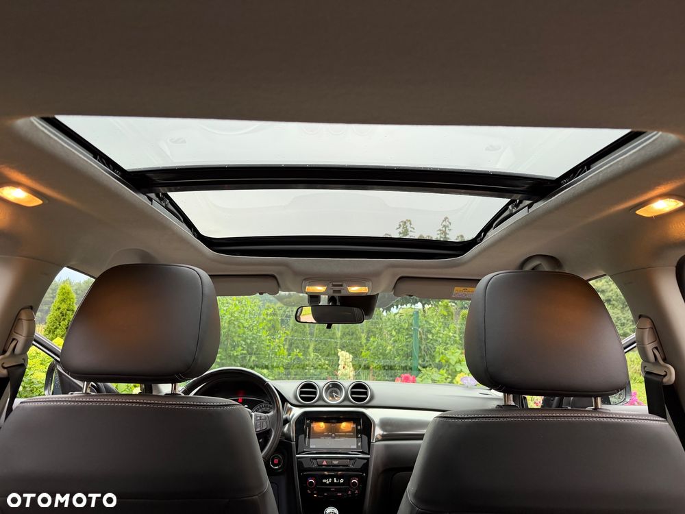 Suzuki Vitara 1.4 Boosterjet Hybrid Comfort+ "SHINKAI" - 30