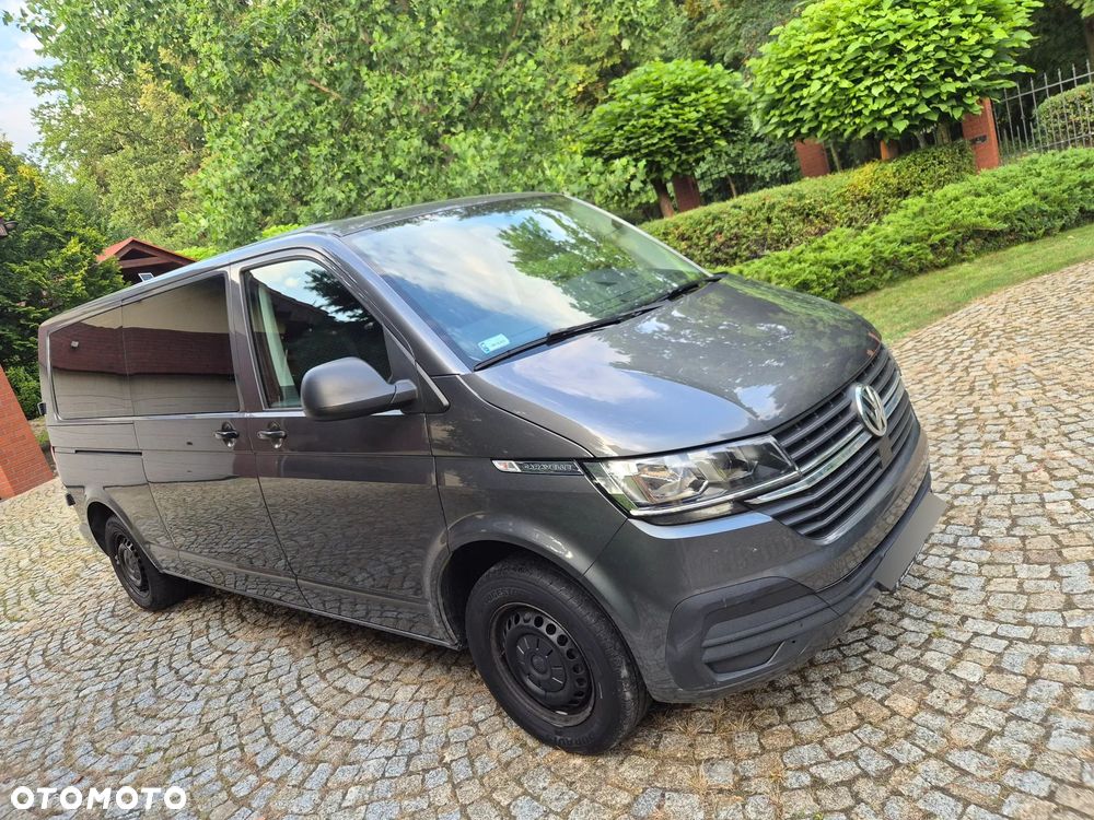 Volkswagen Caravelle - 2