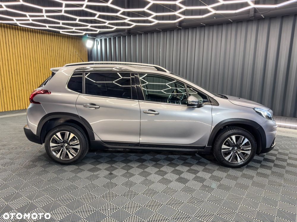 Peugeot 2008 BlueHDi FAP 120 STOP & START EAT6 Allure - 8