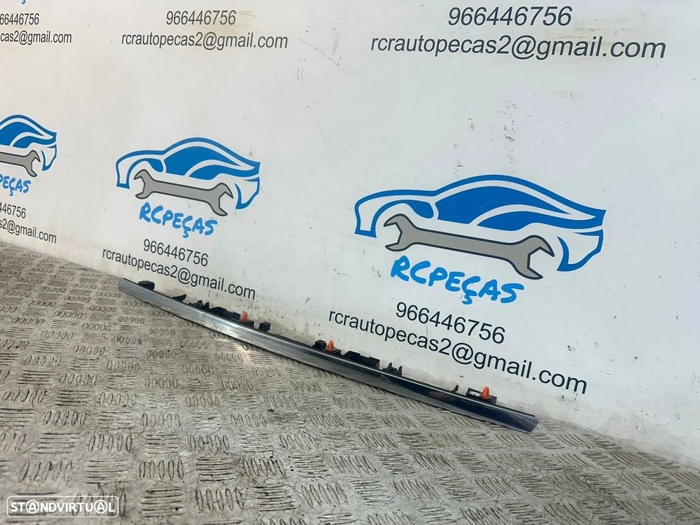 .Puxador Mala Friso Mercedes-Benz Classe C W204 A2047400993 2007 - 2014 - 2