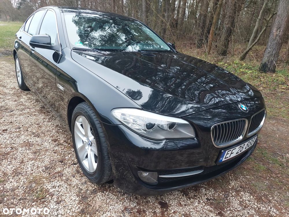 BMW Seria 5 528i Sport-Aut - 16