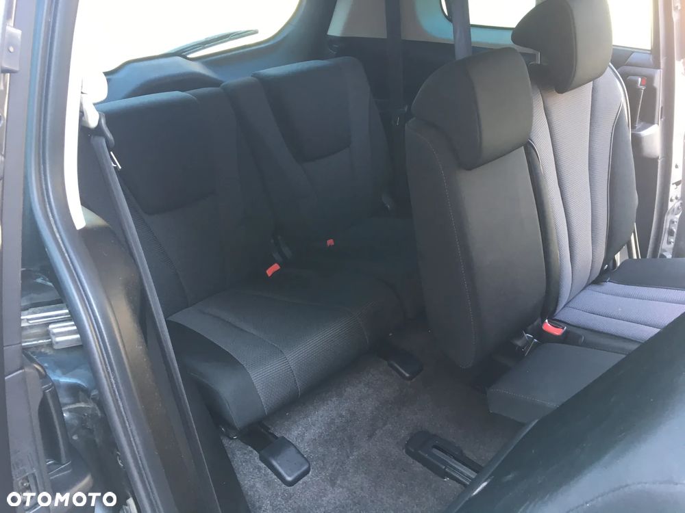 Mazda 5 - 13