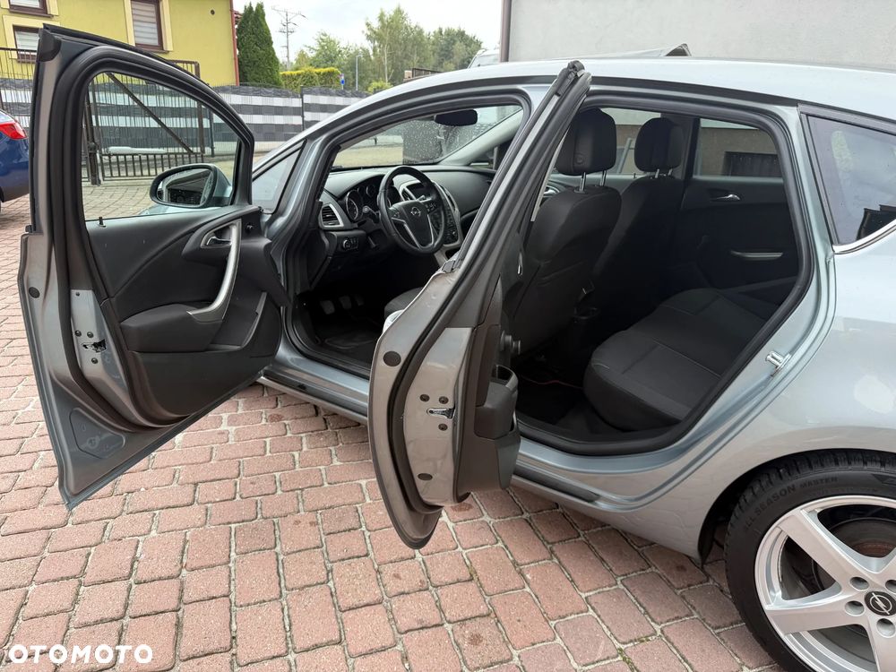 Opel Astra 1.4 Innovation - 34