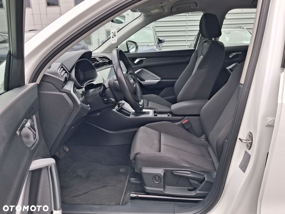 Audi Q3 - 19