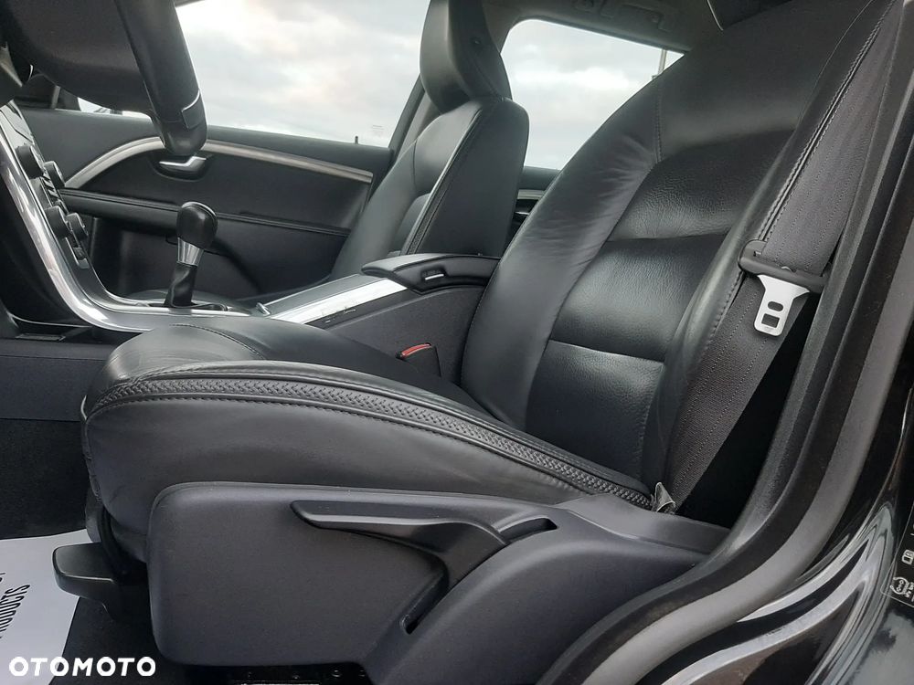 Volvo XC 70 DRIVe Summum - 16