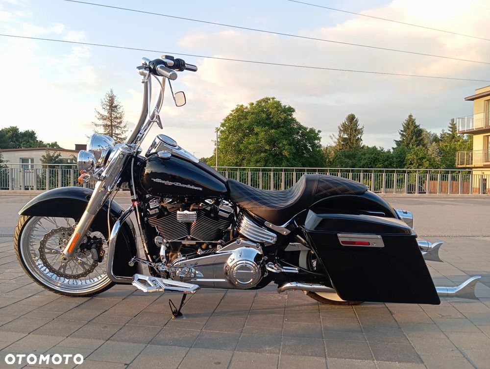 Harley-Davidson Softail Deluxe - 18
