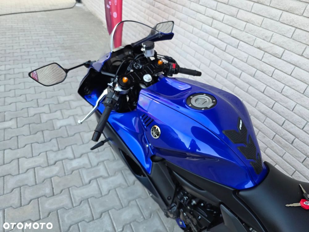 Yamaha R7 - 17