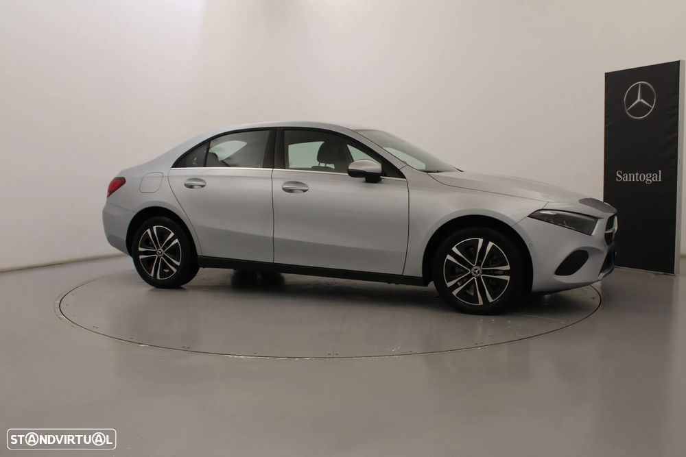 Mercedes-Benz A 250 Limousine e - 3