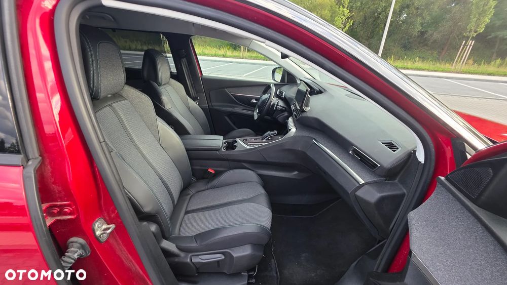 Peugeot 5008 - 19